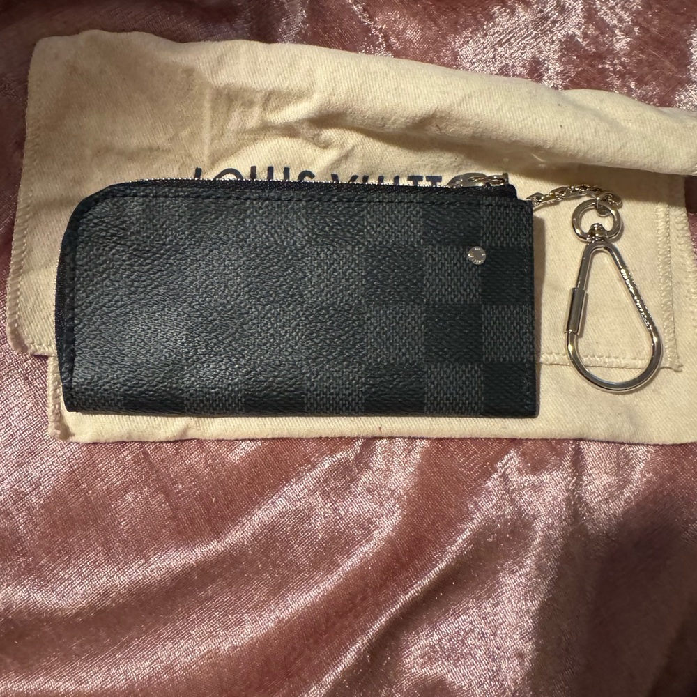 LV KEY POUCH
